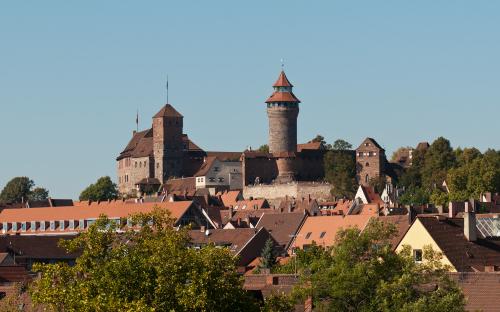 Blick auf die Nürnberger Burg vom Turmsaal der Restauration Kopernikus